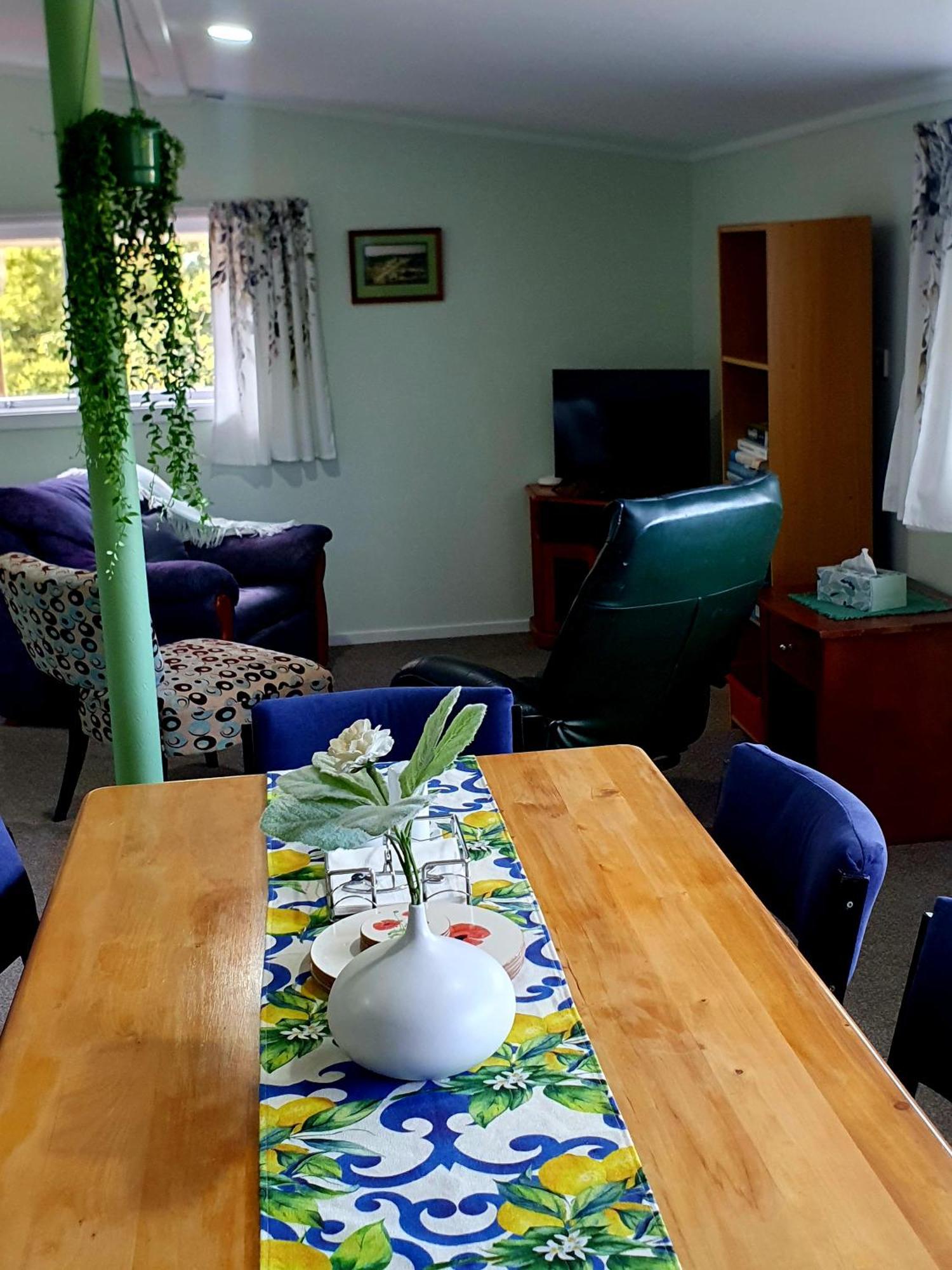 The Old Dairy Factory Bed & Breakfast Norsewood ภายนอก รูปภาพ