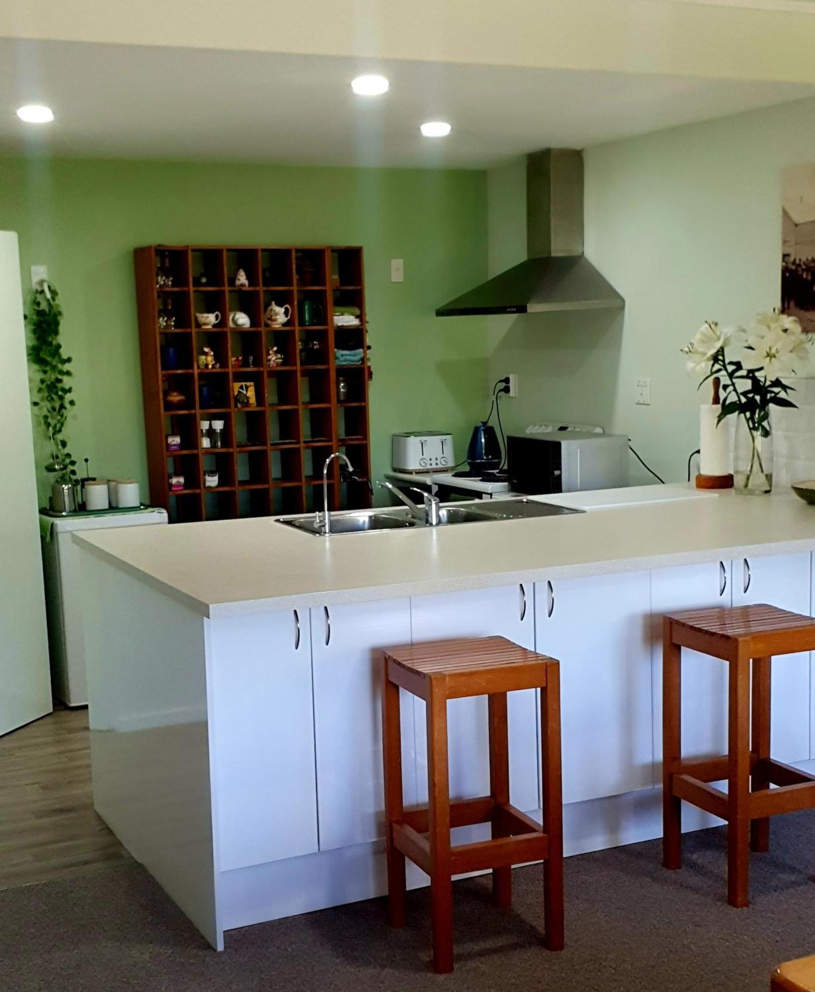 The Old Dairy Factory Bed & Breakfast Norsewood ภายนอก รูปภาพ